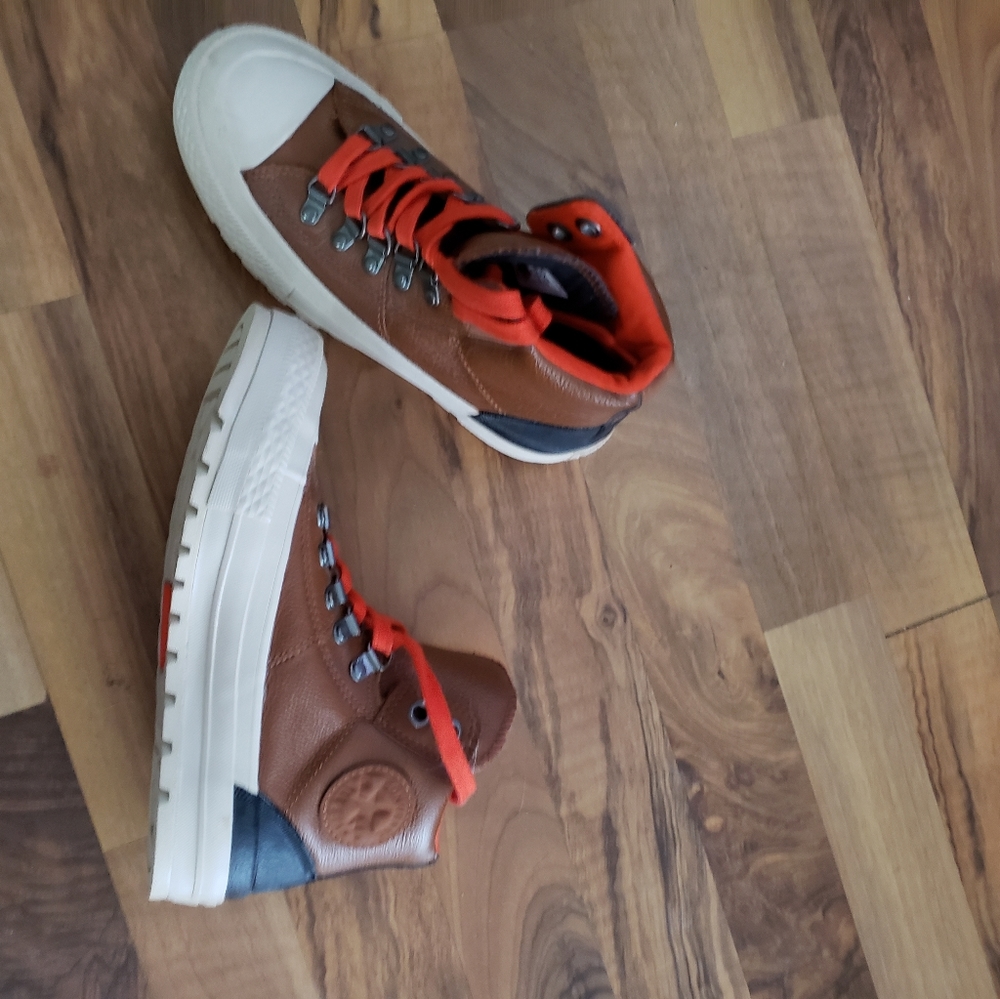 Womens shoes